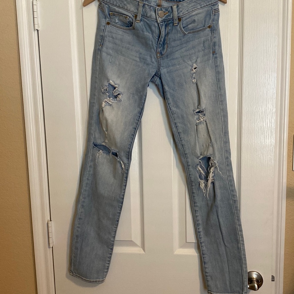 American Eagle Outfitters distressed skinny Jeans